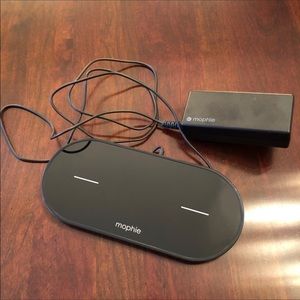 Mophie Wireless Charging Station